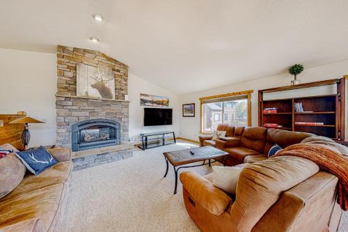 Summit Cove House | The Cove Retreat