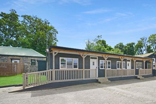 Isle of Thanet Apartment | The Cow Shed at Quex Park Estate