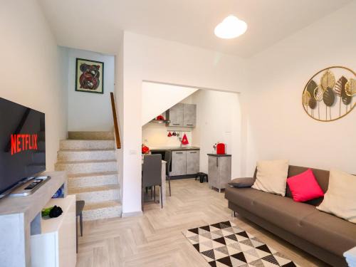 Massa e Cozzile Apartment | The Cozy Apartment - Wi-Fi, Smart TV, Free Parking