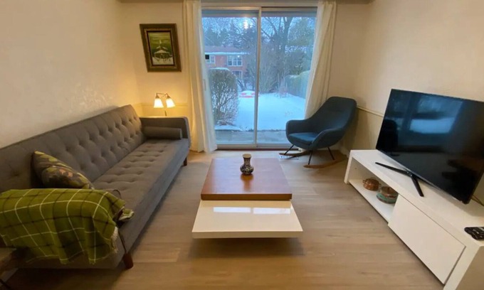 Thornhill House | The Cozy Apartment Style Home