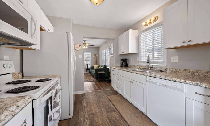 West Columbus House | The Cozy Bellows – Retreat for 4