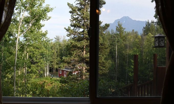Gateway Apartment | The Cozy Cabin - 2301 S Colleen St, Palmer, Alaska