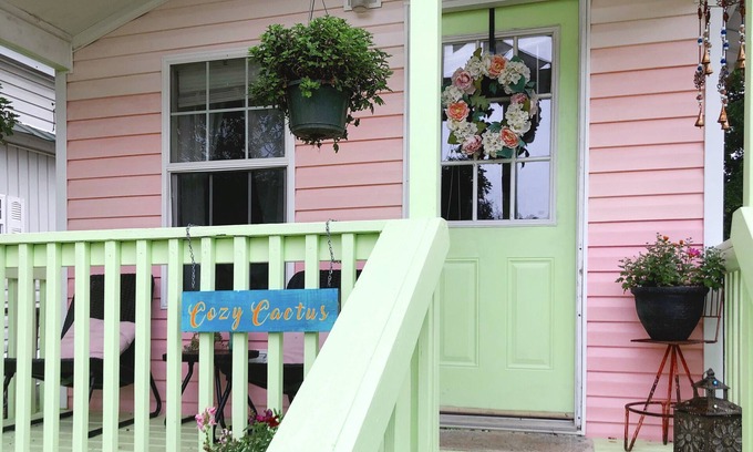 Concan Cabin | The Cozy Cactus: 1 Room Studio Tiny Home 2.6miles from the Frio River
