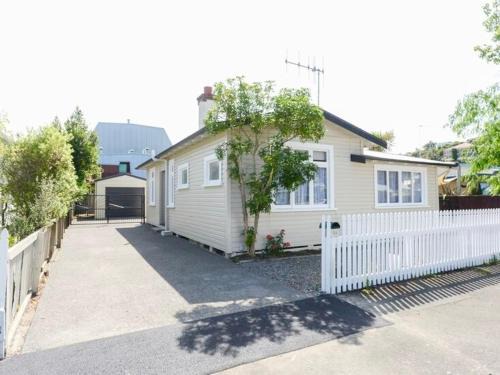 Ahuriri House | The Cozy Cottage