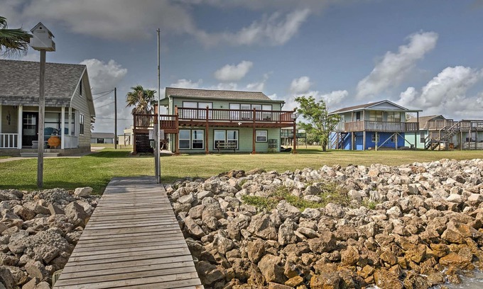 Palacios House | 'The Crab Trap' Palacios House on Matagorda Bay!