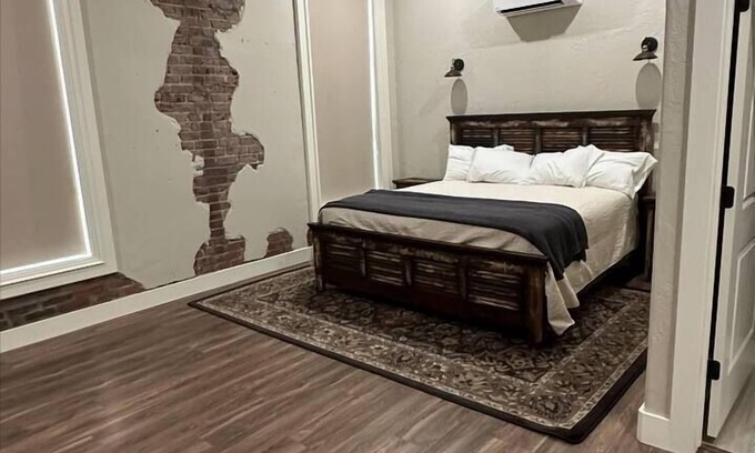 Pawhuska Apartment | The Cross Bell Downtown 203