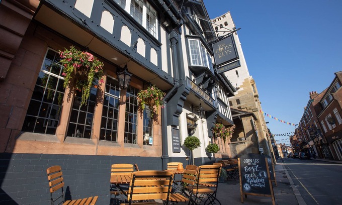 Knutsford Hotel | The Cross Keys