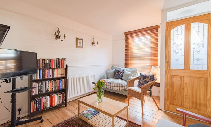 Deal Cottage | The Crow's Nest, Deal
