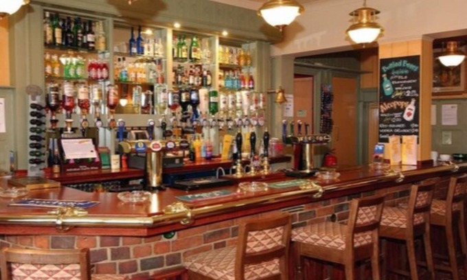Hailsham Hotel | The Crown Hotel