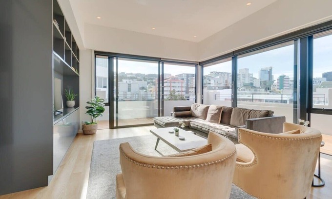 Te Aro Apartment | The Cuba Penthouse Su