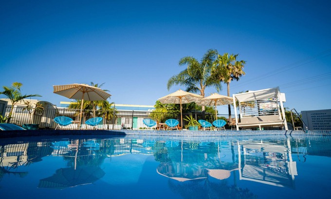 Ballina Hotel | The Cubana Ballina