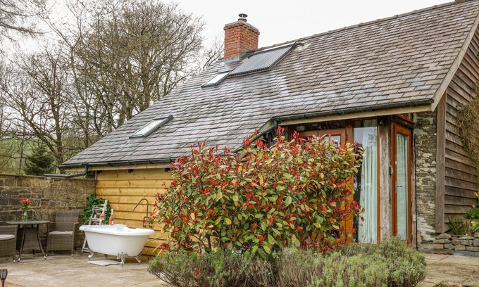 Tirabad Cottage | THE CWTCH, pet friendly, with open fire in Llanbister
