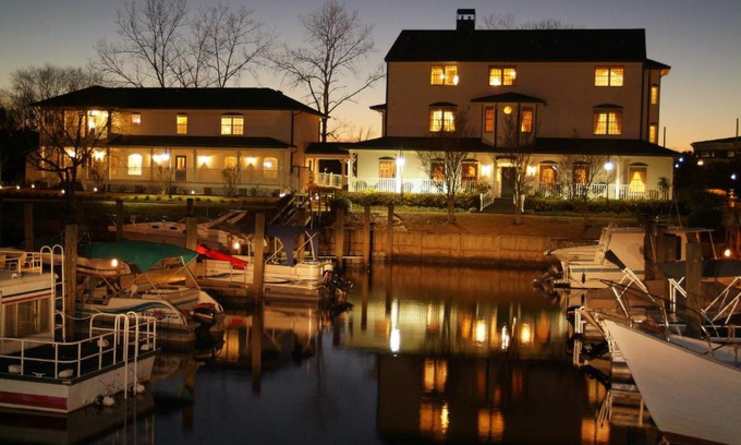 Conway Bed & Breakfast | The Cypress Inn