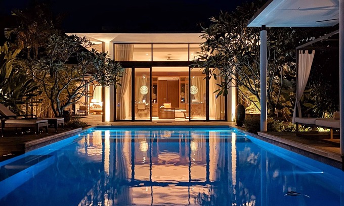 Padang Matsirat Hotel | The Danna Beach Villas - A Member of Small Luxury Hotels of the World