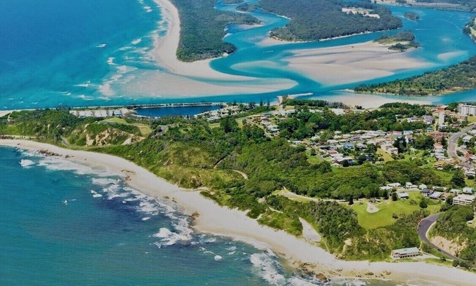 Nambucca Heads Villa | THE DAVEY @ Nambucca Heads 150m walk to the beach
