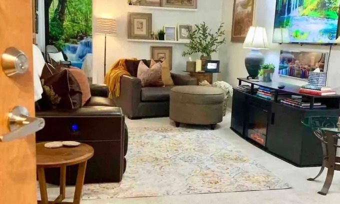 Delaware Apartment | The Delaware Spot 2 S