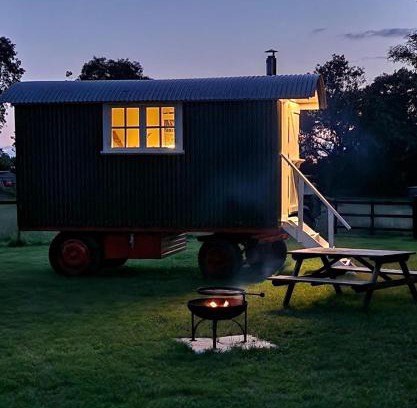 Castle Combe Other | The Delkin Shepherds Huts Castle Combe