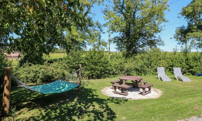 Calwich Cottage | The Den, Bank Top Farm