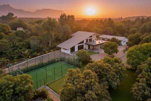Khalapur Villa | The Den by Vieda - Part of StayVista