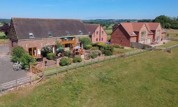 Chelmarsh House | The Dinney Holiday Cottages