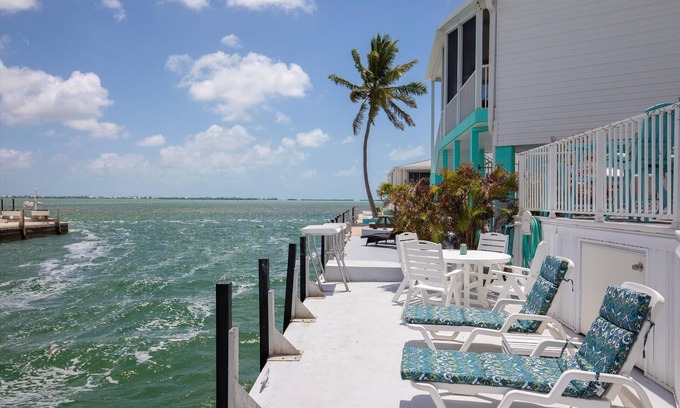 Cudjoe Key House | The Diving Dolphin #268 - Ocean Views, Kayaks!
