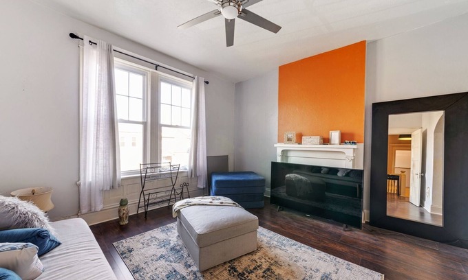 Tower Grove East House | The Dobbs Manor (3-Bedroom) by RedAwning