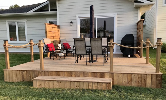 Port Stanley House | The Dock- walk to beach & village