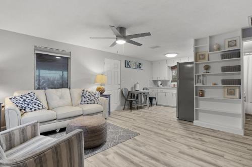 Grove City House | The Dockhouse