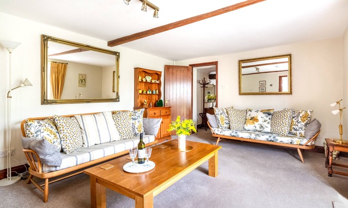 Horsham St Faith House | The Dollery - Two Bedroom House, Sleeps 4