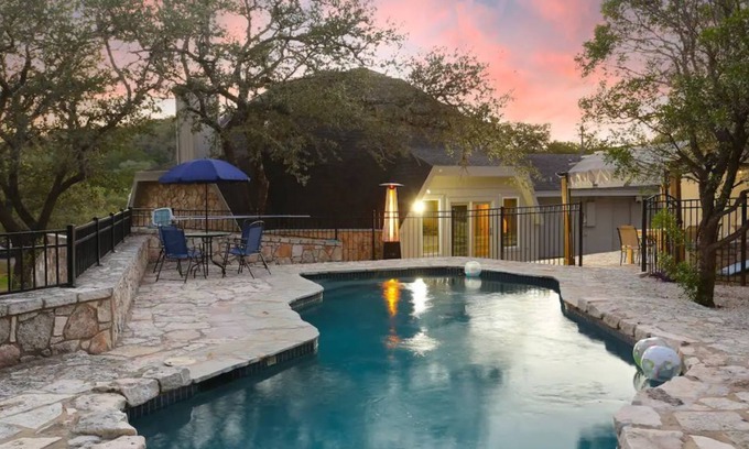 Cielo Vista Resort | ***The Dome Resort w/ HEATED pool and GAMEROOM***