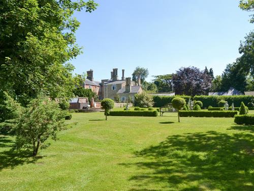 Stow Bardolph House | The Dower House