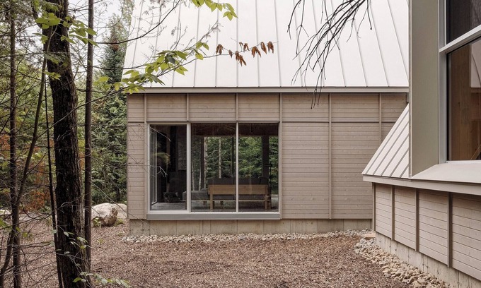 Chertsey Ski Chalet | The Down-to-Earth Sum