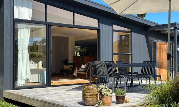 Coromandel House | The Driving Creek Cottage