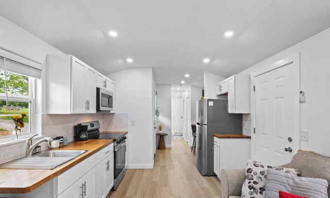 Decatur House | The Duke- Decatur Family Tiny Home
