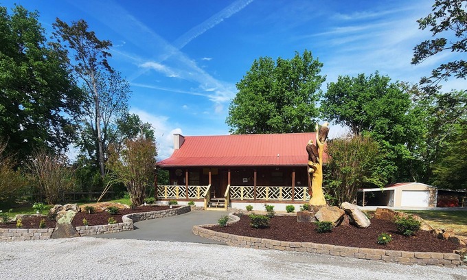 Boswell Cabin | The Eagle Cabin in Sunset Valley on the White River