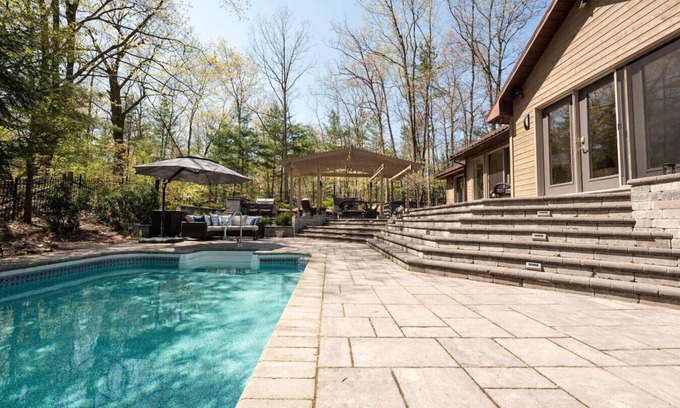 Grand Bend House | The Edge of the Woods