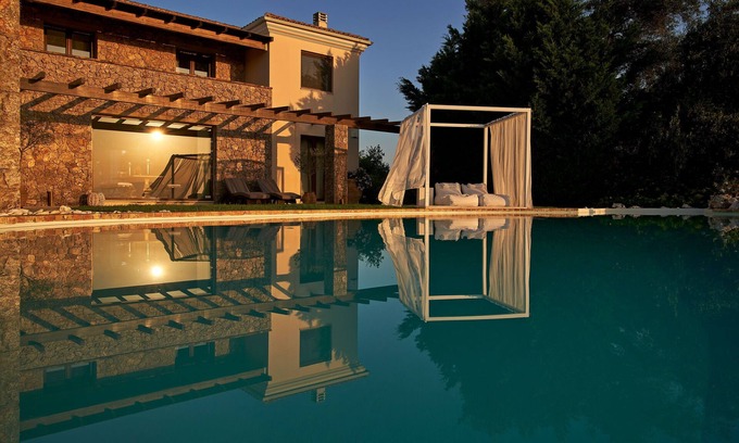 Corfu Villa | The Editor's Villa - Member of Spiritual Living Corfu