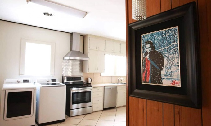 Dean Highland House | The Elvis House in Waco