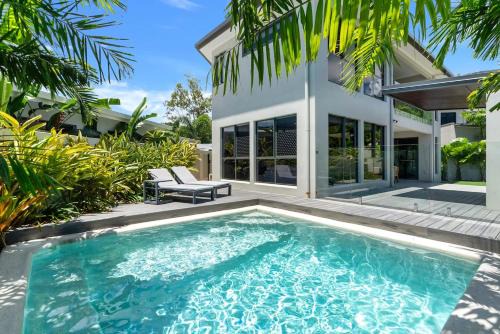 Palm Cove House | The Elysian at Argentea - Beachside Stay with Pool