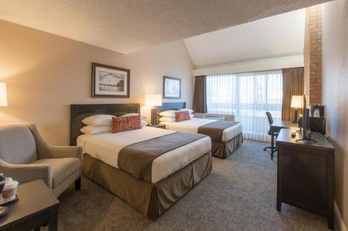 James Bay Hotel | The Embassy Inn