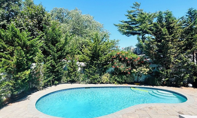 Oceanside House | The Endless Summer House Only 10 Mins Drive to Long Beach! Heated saltwater Pool