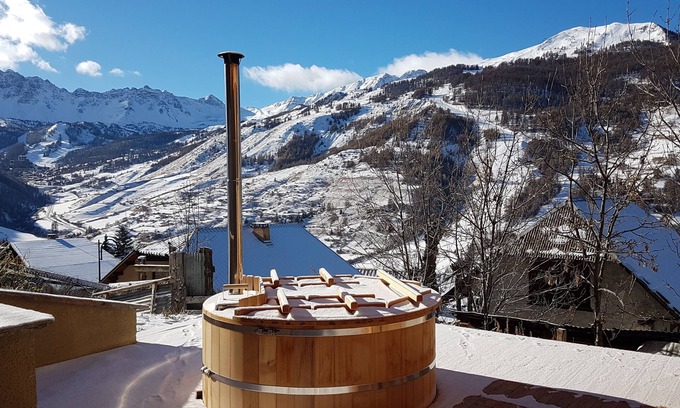 Vars Ski Chalet | The escape, an exceptional chalet in front of the slopes