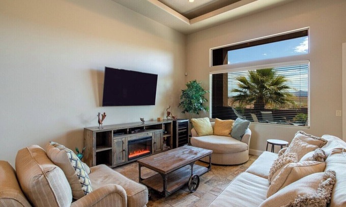 Hurricane House | The Escape: Desert Trails & Puppy Dog Tails
