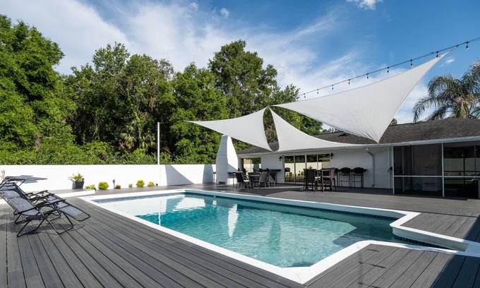 Pierson House | The Evergreen Villa