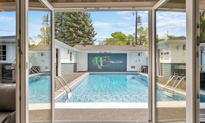 Calgary House | The Experience - Pool Hot Tub Theater Games Rm Pub