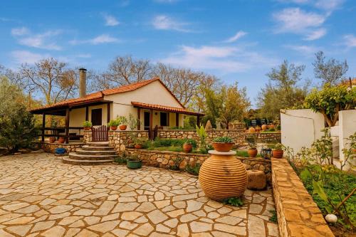Aipeia House | The Fairytale House Seaside Retreat