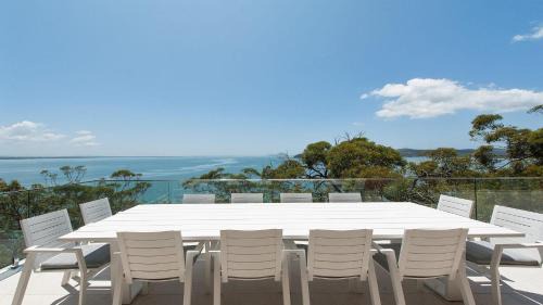 Salamander Bay House | The Family Entertainer - with sweeping water views