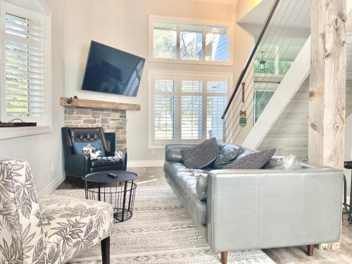 Collingwood Villa | The Family Escape Townhome