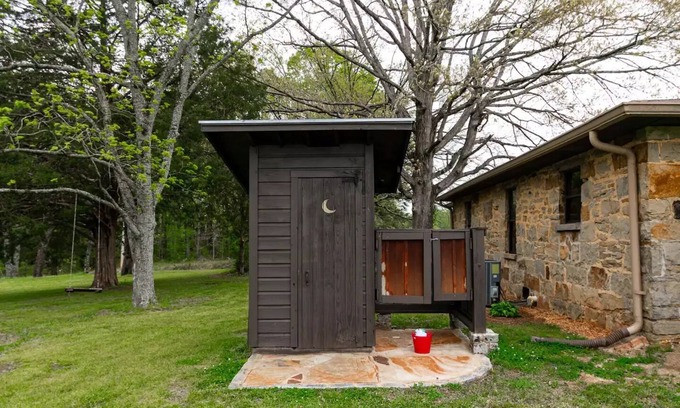 Cullman Other | The Farm House a Place to Pausen