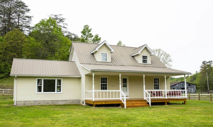 Clay City House | The Farmhouse